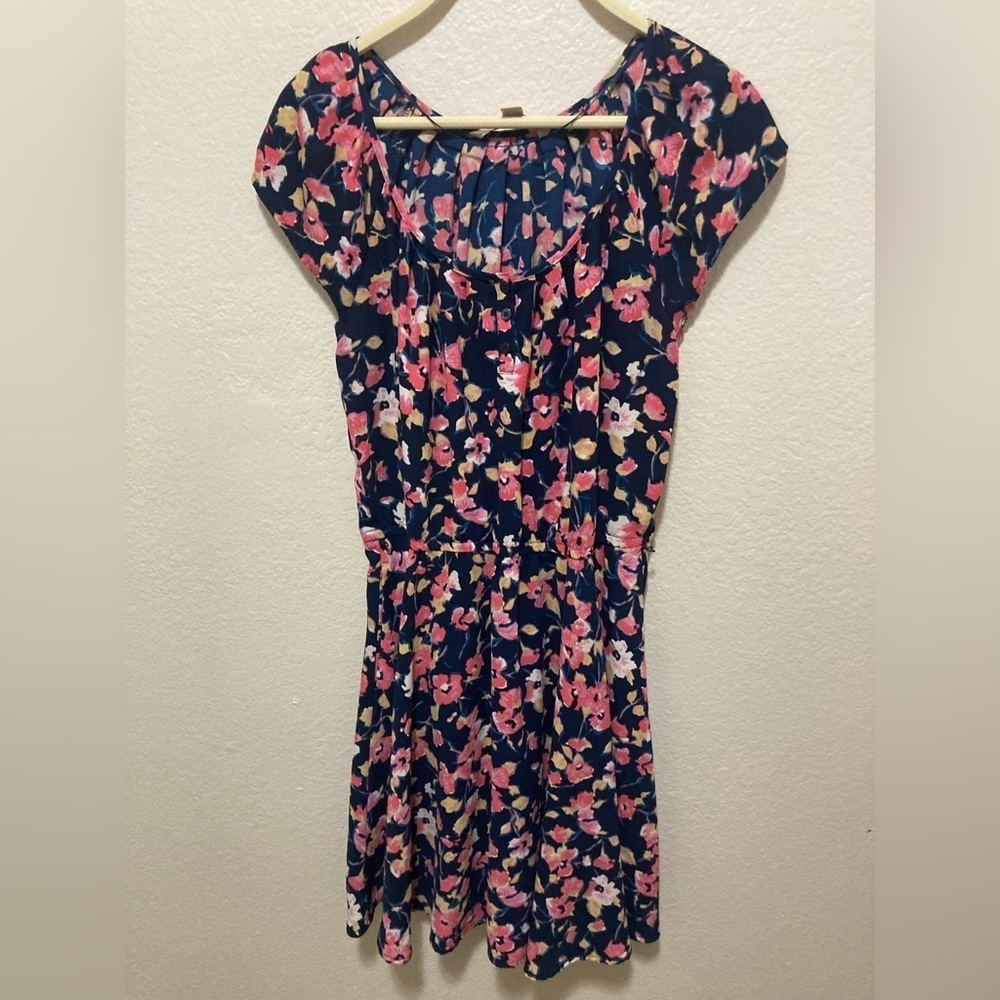 LC Lauren Conrad Pink Floral Mini Dress Size Medium Women’s Fit & Flare Sundress